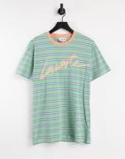 Lacoste - Grøn T-shirt med striber og håndskriftlogo
