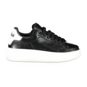 Sporty Sorte Sneakers med Kontrastdetaljer