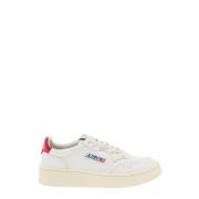 Medalist Low Top Sneakers