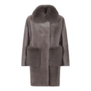 Shearling frakke med ræv detaljer