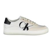 Sporty hvide sneakers med kontrastdetaljer