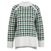 Stilfuld strikket sweater