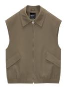 Pull&Bear Vest  mudderfarvet