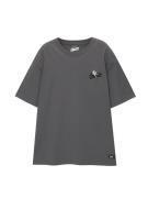 Pull&Bear Bluser & t-shirts 'MC NATURAL MUSIC'  brun / mørkegrå / sort / hvid