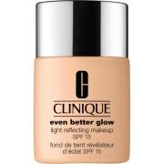 Clinique Even Better Even Better Glow Light Reflecting Makeup SPF