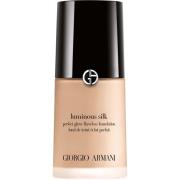 Giorgio Armani Luminous Silk Foundation 2 Fair, Peach