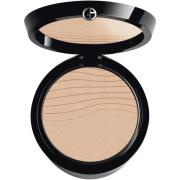 Giorgio Armani Luminous Silk Glow Fusion Powder 2 Fair with a Pea