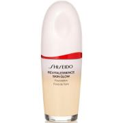 Shiseido RevitalEssence Skin Glow Foundation SPF30 110 Alabaster