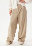 Pieces Pcpruisa Lw Baggy Pants Crockery M