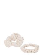 Vegan Scrunchie Big And Small 2-Pack Cream Accessories Hair Accessories Scrunchies Cream Corinne