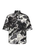 Onsbud Rlx Visc Linen Aop Ss Shirt Tops Shirts Short-sleeved Black ONLY & SONS