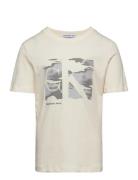 Serenity Monogram Ss T-Shirt Tops T-Kortærmet Skjorte Cream Calvin Klein