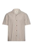 Akleon S/S Structure Shirt Tops Shirts Short-sleeved Beige Anerkjendt