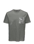 Onsperry Life Reg Leaf Ss Pockettee Noos Tops T-Kortærmet Skjorte Grey ONLY & SONS