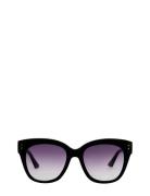 Pcbeltina Sunglass Box Accessories Sunglasses D-frame- Wayfarer Sunglasses Black Pieces