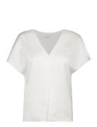 Viellette V-Neck S/S Satin Top - Noos Tops T-shirts & Tops Short-sleeved White Vila