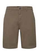 Anfield Chino Short Bottoms Shorts Chinos Shorts Khaki Green Lyle & Scott