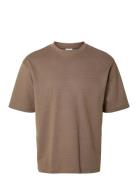 Slhlooseoscar Ss O-Neck Tee Noos Tops T-Kortærmet Skjorte Brown Selected Homme