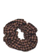 Gingham Scrunchie Accessories Hair Accessories Scrunchies Brown Becksöndergaard