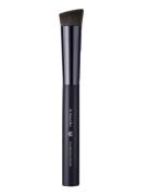 Foundation Brush Beauty Women Makeup Makeup Brushes Face Brushes Foundation Brushes Nude Dr. Hauschka