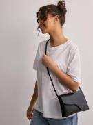 ATP ATELIER - Håndtasker - Black - Duronia Nappa Mini Crossbody Bag - Tasker - Handbags