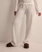 Nelly - Hvid - Cute Broderie Chill Pants