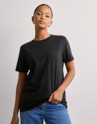 Selected Femme - Sort - Slfmyessential Ss O-Neck Tee Noos