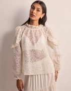 Neo Noir - Hvid - Nadira Embroidery Blouse