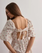 Vero Moda - Hvid - Vmodette 2/4 Short Dress Wvn Ga