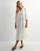 Vero Moda - Hvid - Vmpretty 3/4 Long Dress Wvn Ga