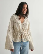 Pieces - Beige - Pctarmorine Ls Tie Top Wvn