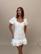 Nelly - Hvid - Cute Embroidered Dress