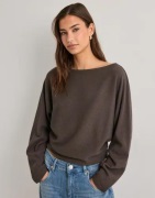 Nelly - Brun - Effortless Knit LS Sweater