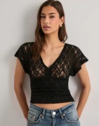 Nelly - Sort - Lace Waist Focus Top