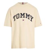 Tommy Hilfiger T-shirt - Varsity Embroidery - Country Ivory